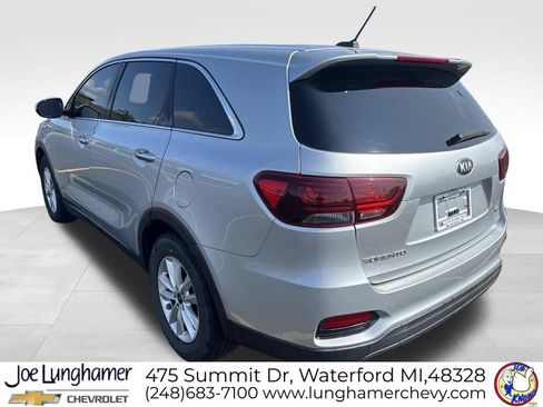 Used 2019 Kia Sorento FWD image 5