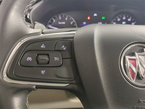 Used 2023 Buick Envision Preferred image 29