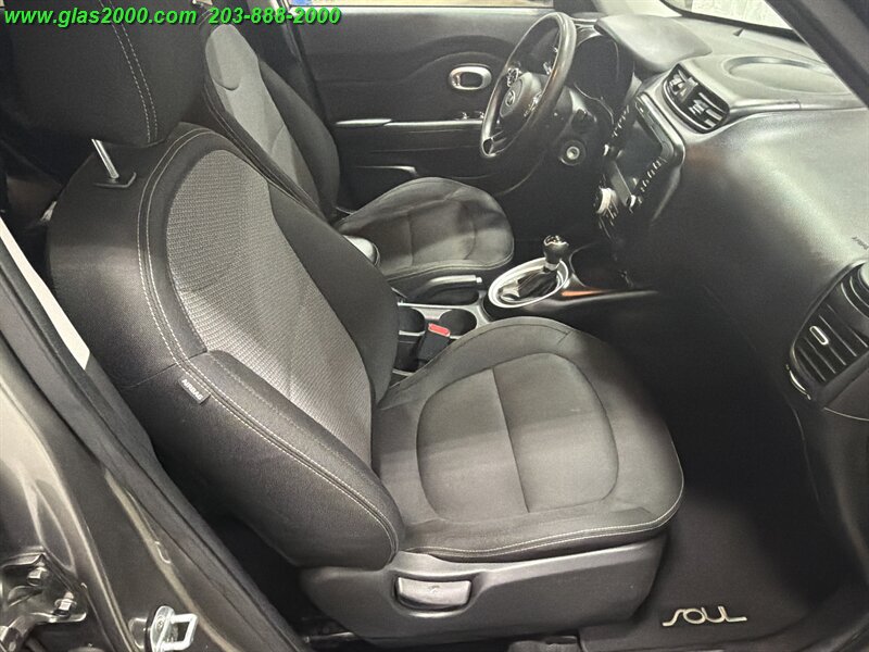 Used 2019 Kia Soul + FWD image 25