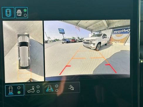 Used 2025 GMC Yukon XL Denali AWD/4WD image 38