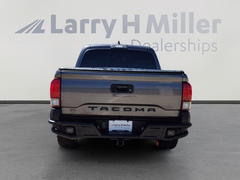 Used 2020 Toyota Tacoma SR w/ SR Convenience Package RWD image 4