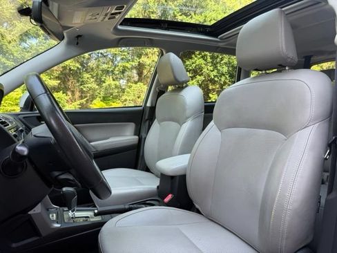 Used 2018 Subaru Forester 2.5i Limited AWD/4WD image 10