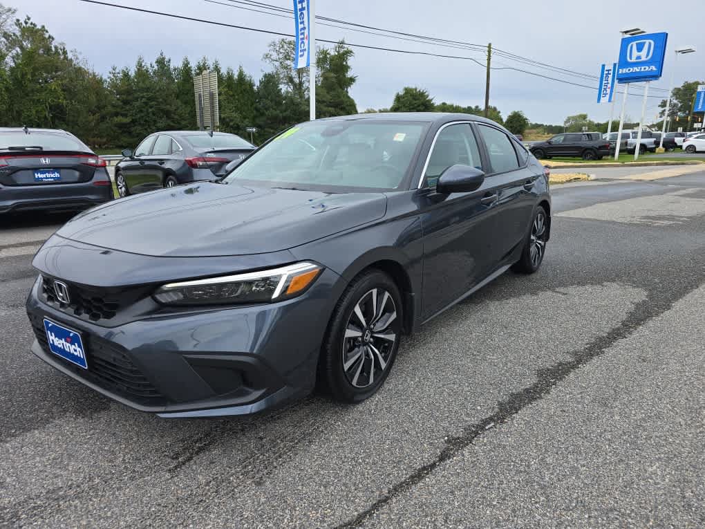 Used 2024 Honda Civic EX-L image 1