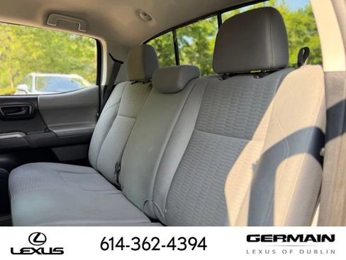 Used 2018 Toyota Tacoma SR5 RWD image 11
