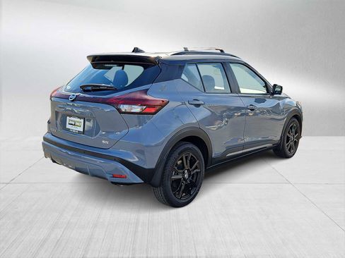 Used 2021 Nissan Kicks SR w/ Interior Electronics Package image 8