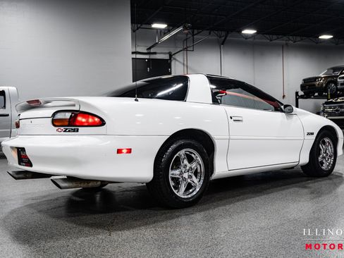 Used 1997 Chevrolet Camaro Z28 image 5
