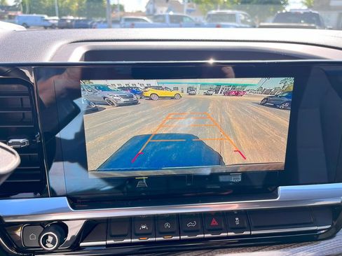 Used 2022 Chevrolet Silverado 1500 LT image 23