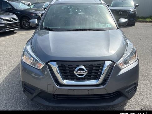 Used 2018 Nissan Kicks SV FWD image 8