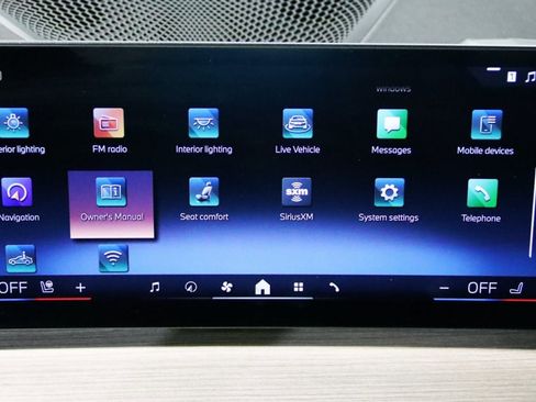 Used 2025 BMW 330i xDrive Sedan image 48