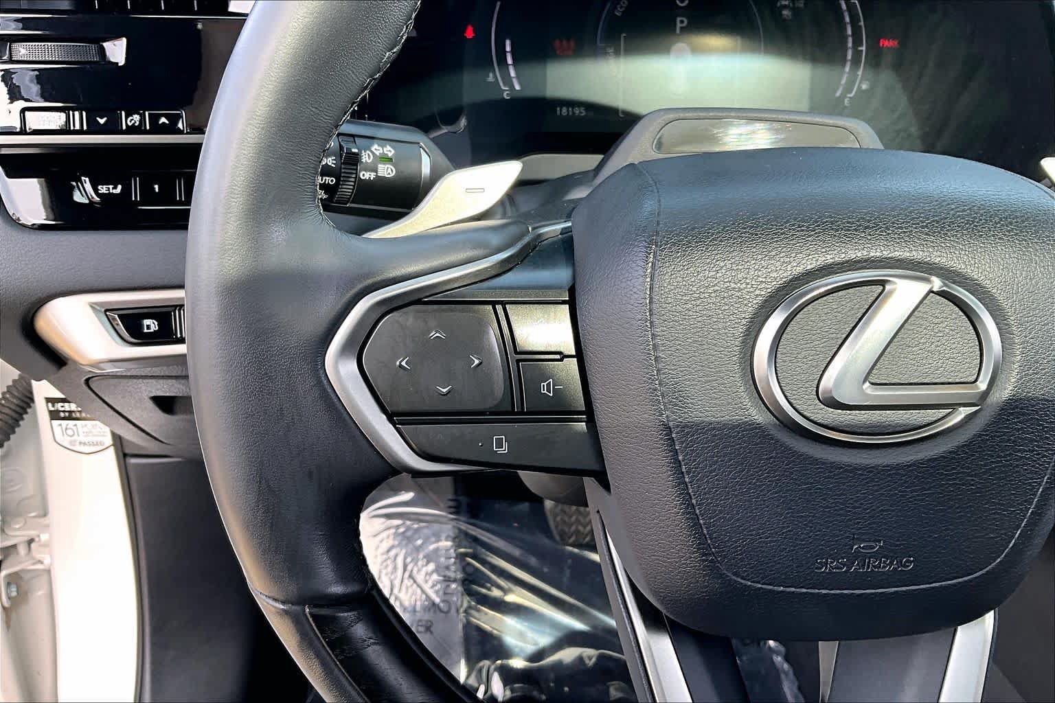 Used 2024 Lexus RX 350 w/ Convenience Package AWD/4WD image 24
