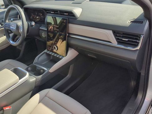 Used 2026 GMC Terrain Elevation w/ Elevation Premium Package FWD image 29