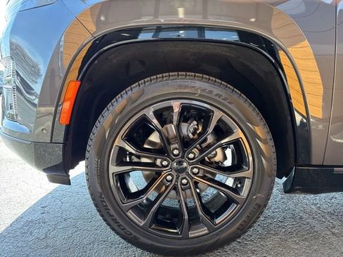 New 2026 Jeep Grand Wagoneer Summit w/ Premium Group III AWD/4WD image 5