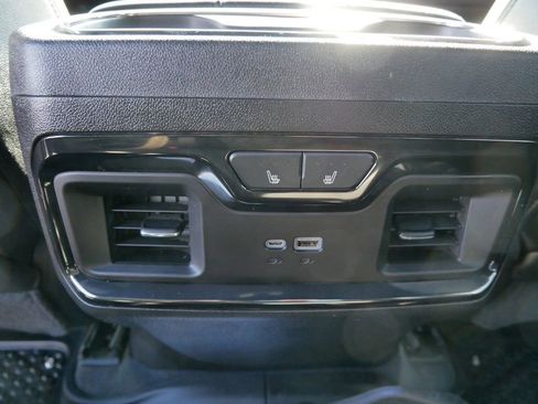 Used 2024 GMC Sierra 1500 AT4 w/ Technology Package image 14