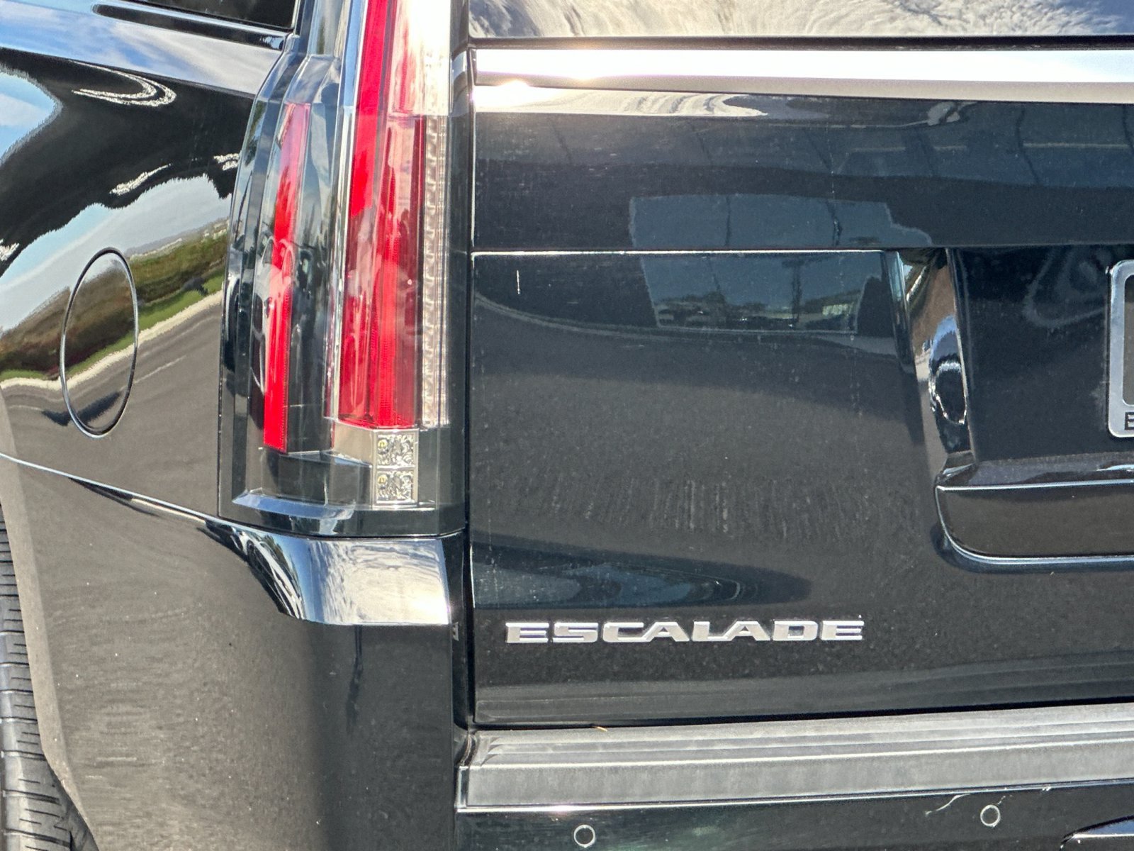 Used 2016 Cadillac Escalade 2WD image 35