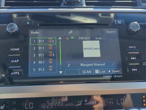 Used 2017 Subaru Outback 2.5i Touring w/ Popular Package #5A image 10