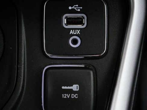 Used 2019 Jeep Compass Latitude w/ Cold Weather Group image 18