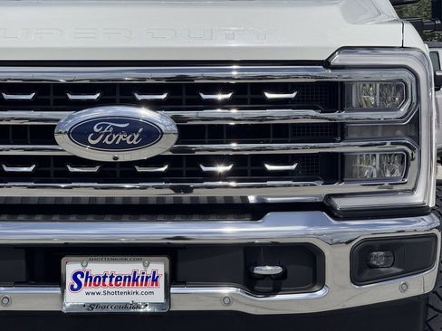 Used 2024 Ford F250 Lariat w/ Lariat Ultimate Package image 8