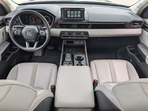 Used 2024 Honda Pilot Touring image 26