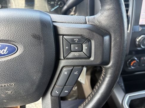 Used 2020 Ford F150 XLT w/ Equipment Group 302A Luxury AWD/4WD image 23