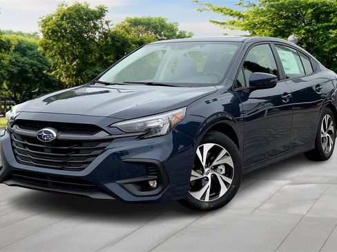 Used 2025 Subaru Legacy Premium image 1