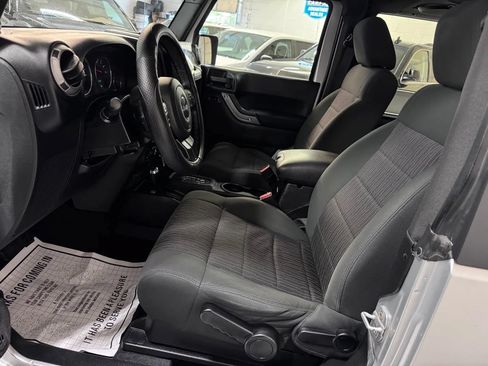 Used 2012 Jeep Wrangler Sport AWD/4WD image 14