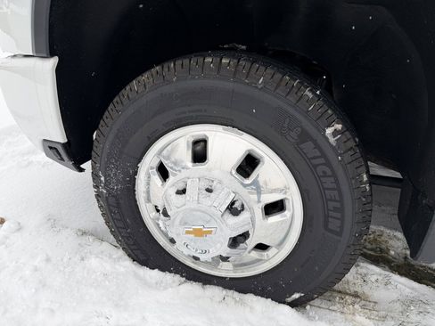 Used 2025 Chevrolet Silverado 3500 High Country w/ High Country Premium Package image 8