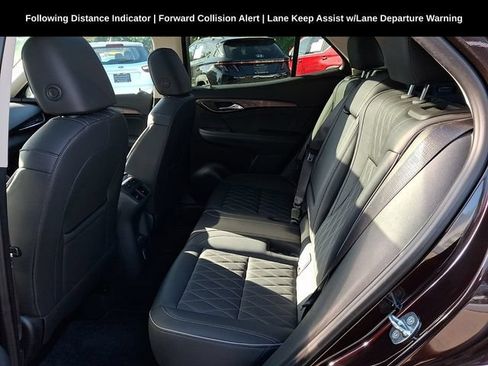 Used 2023 Buick Envision Avenir AWD/4WD image 19