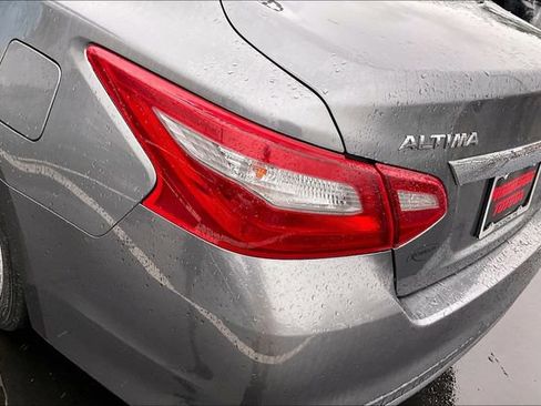 Used 2018 Nissan Altima 2.5 SV image 29