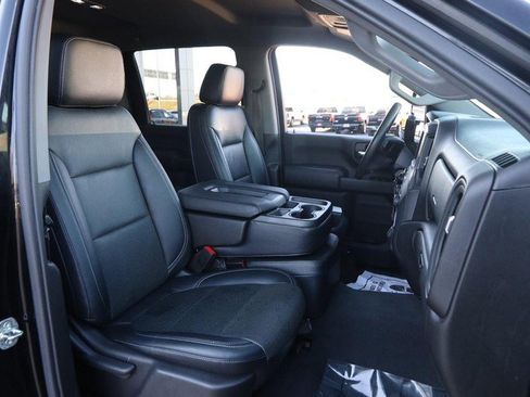 Used 2021 Chevrolet Silverado 2500 Custom w/ Custom Value Package image 22