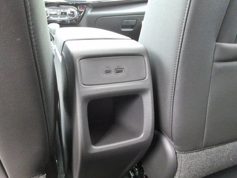 New 2026 Chevrolet Trax RS w/ Sunroof Package FWD image 17