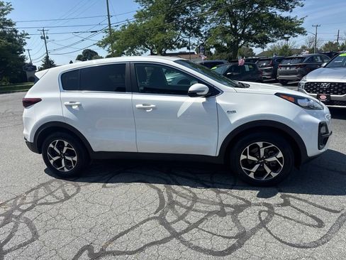 Used 2020 Kia Sportage LX w/ LX Popular Package AWD/4WD image 4