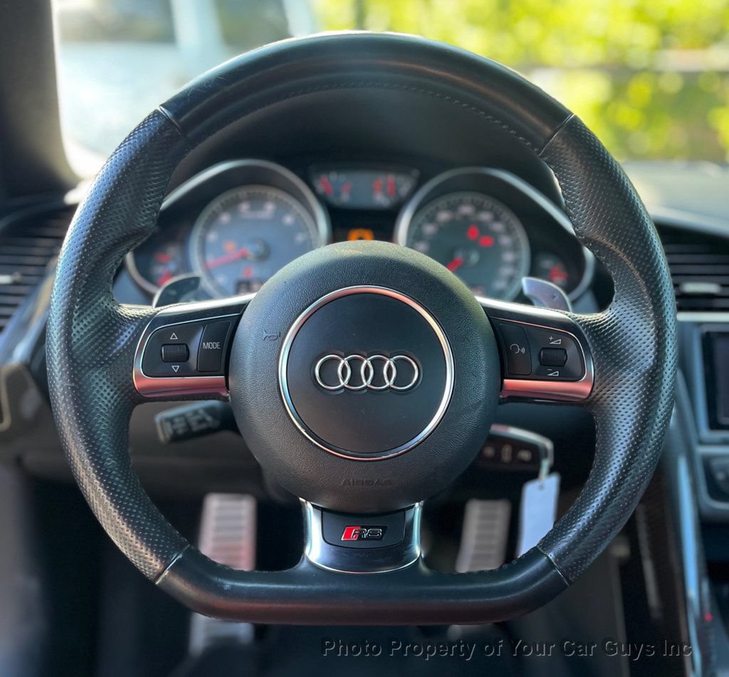 Used 2015 Audi R8 V8 w/ Extended Leather Package AWD/4WD image 31