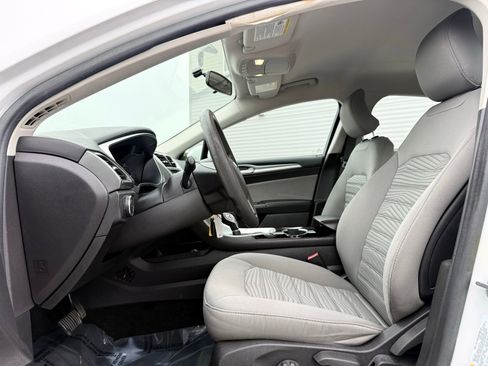 Used 2016 Ford Fusion S FWD image 13