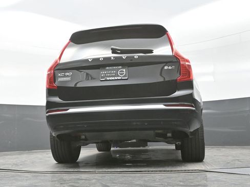 Used 2023 Volvo XC90 B6 Plus AWD/4WD image 26