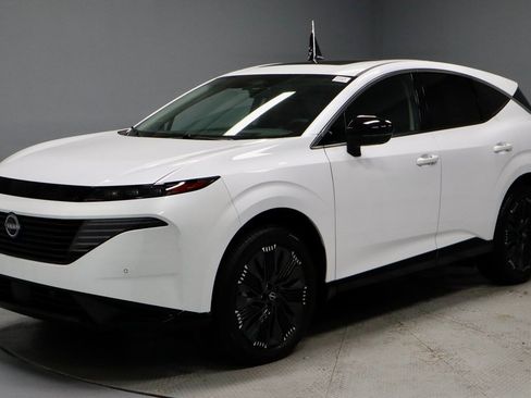 Certified 2025 Nissan Murano Platinum w/ Cargo Package image 9