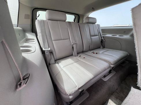 Used 2013 GMC Yukon XL SLT RWD image 36