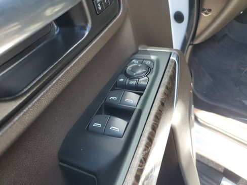 Used 2023 GMC Sierra 2500 Denali w/ Denali Ultimate Package AWD/4WD image 18