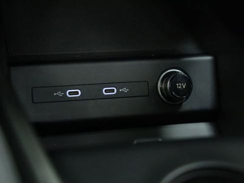 Used 2023 Audi Q4 e-tron Premium Plus w/ Premium Plus image 25