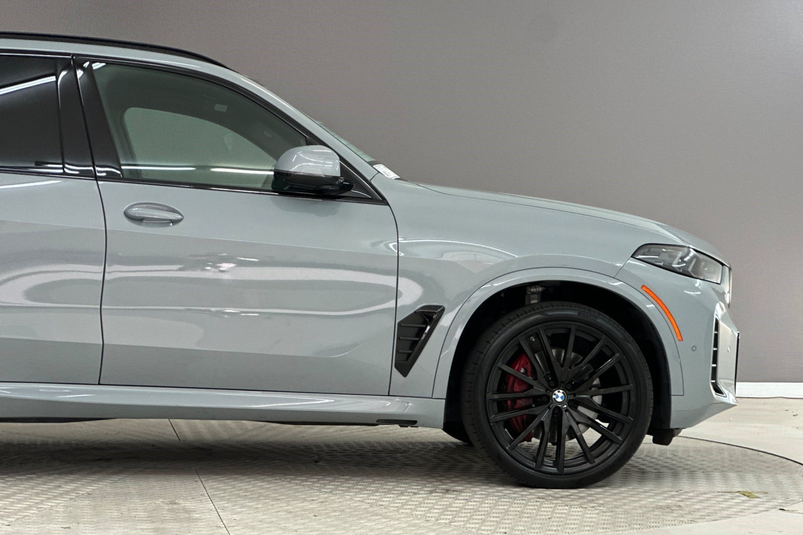 Used 2025 BMW X5 sDrive40i w/ M Sport Package RWD image 36