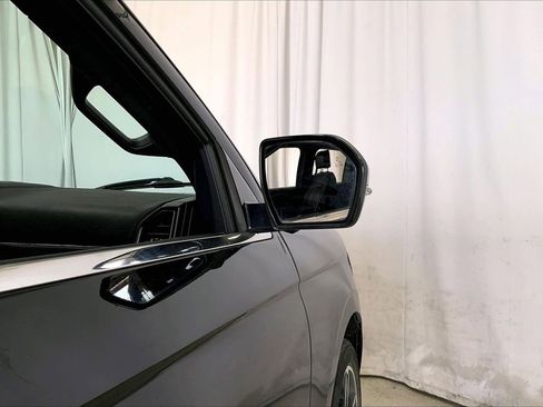 Used 2019 Ford Expedition Limited w/ Texas Edition Package RWD image 11