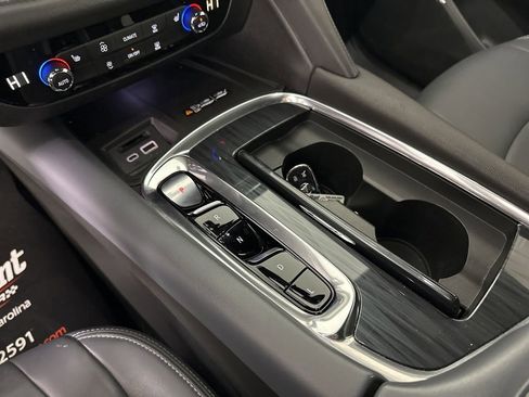 Used 2023 Buick Enclave Essence w/ Experience Buick Package image 22