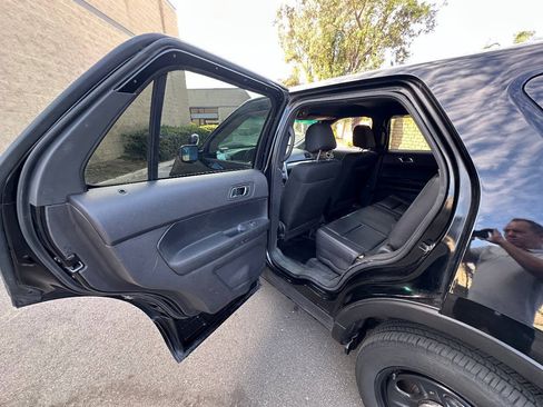 Used 2015 Ford Explorer 4WD Police Interceptor image 29