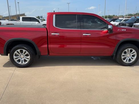 Used 2025 Chevrolet Silverado 1500 LTZ w/ LTZ Premium Package AWD/4WD image 2