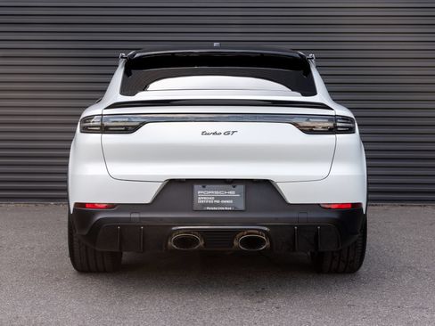 Certified 2022 Porsche Cayenne Turbo GT AWD/4WD image 6