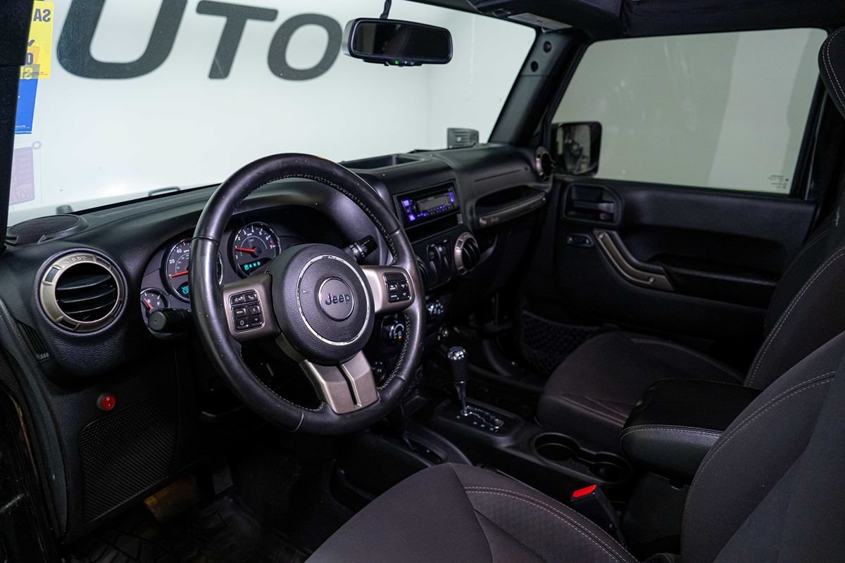 Used 2018 Jeep Wrangler Sport AWD/4WD image 11