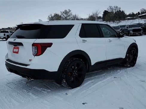 Used 2022 Ford Explorer ST w/ Equipment Group 401A image 8