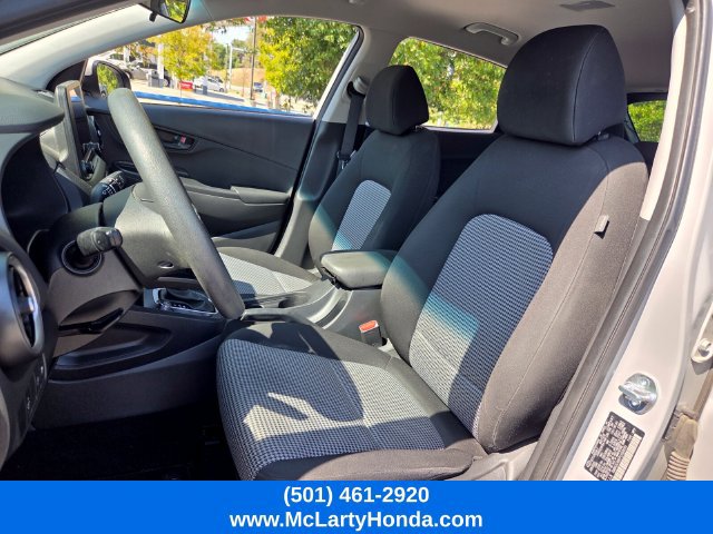 Used 2023 Hyundai Kona SE w/ Cargo Package AWD/4WD image 7