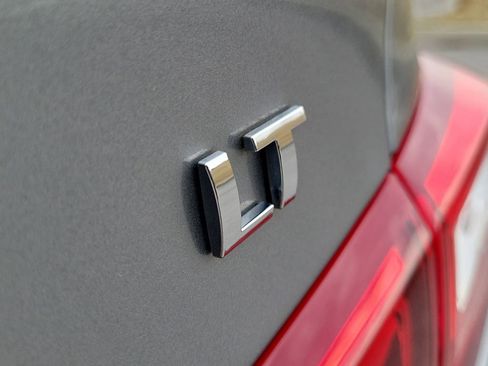 Used 2025 Chevrolet Malibu LT image 8