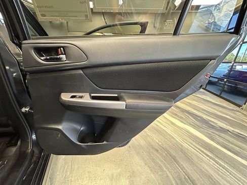 Used 2017 Subaru Crosstrek 2.0i Premium AWD/4WD image 40