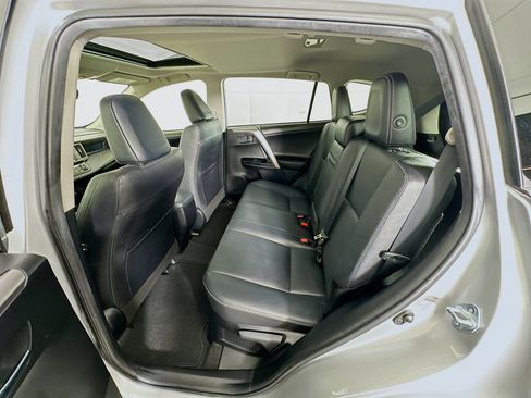 Used 2016 Toyota RAV4 Limited image 29